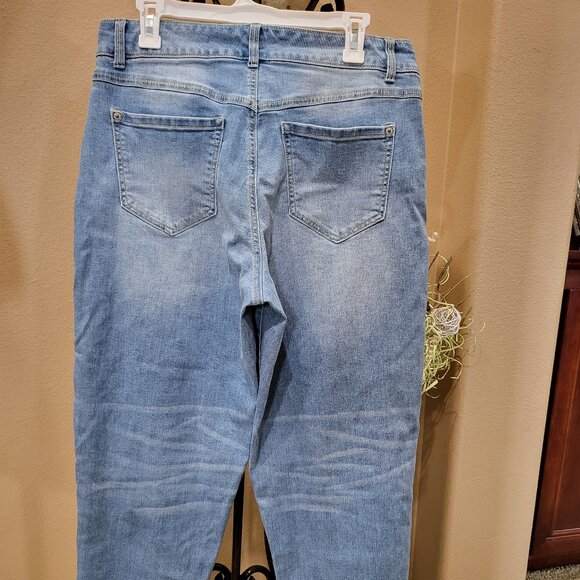 LEOPARD BOYFRIEND JEANS INC CONCEPTS - Picture 3 of 5